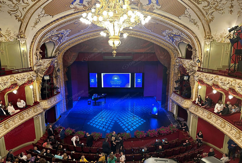 ルーマニアの劇場用 C-Beetle P2.97 ステージスクリーン