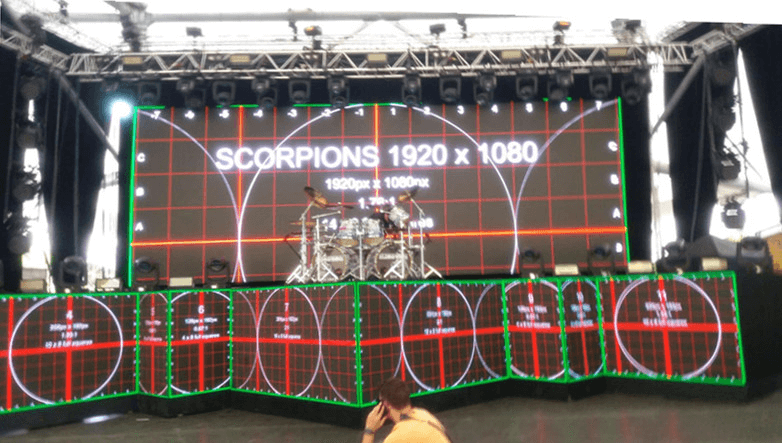 フランスの国民の日のために祝われる C-Lite-D シリーズ